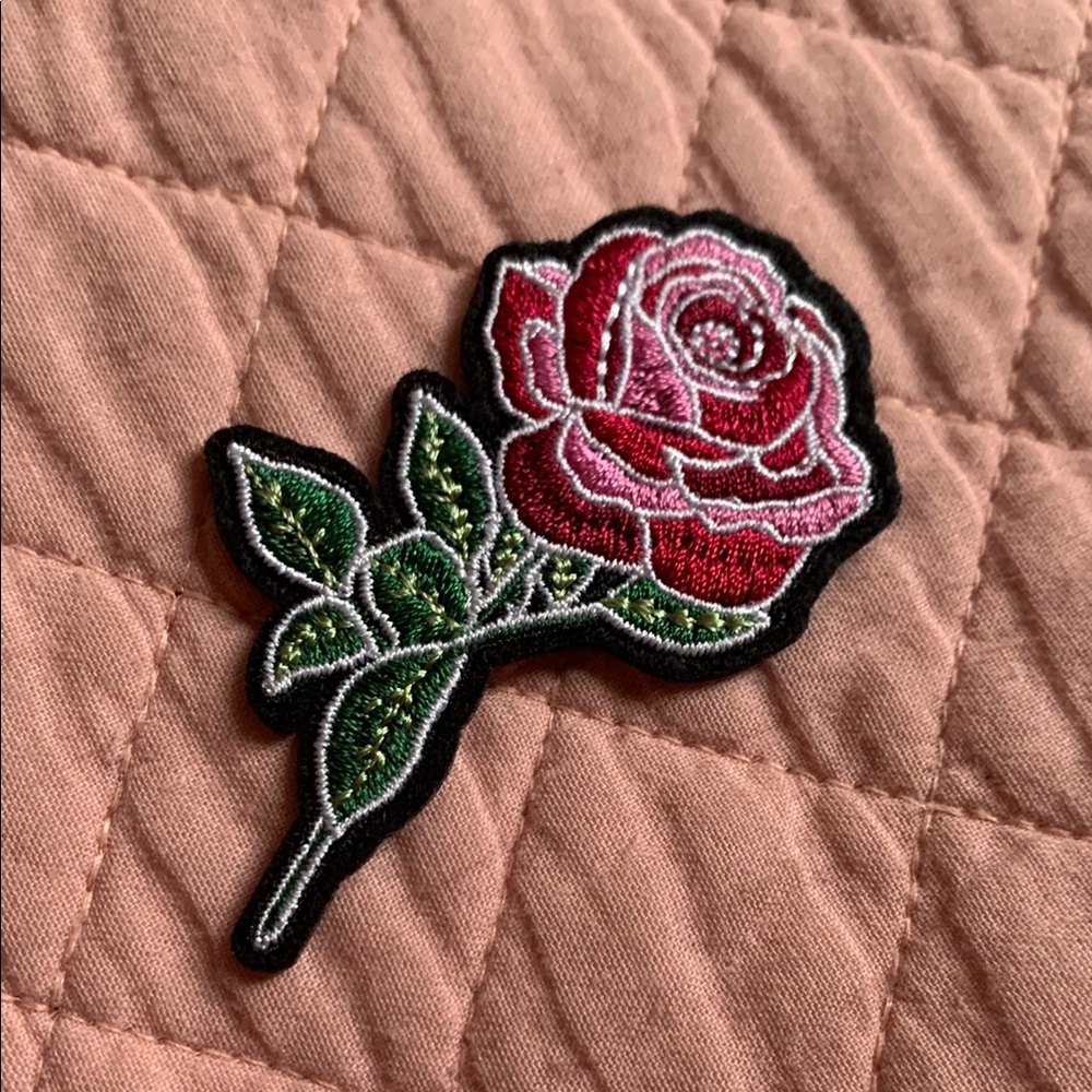 Elegant Red Rose Embroidered Iron-On / Sew-On Patch
